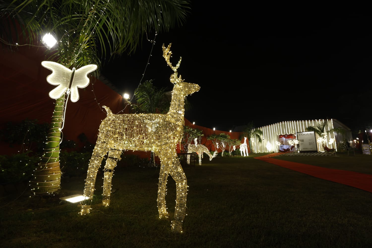 Deer light sculpture